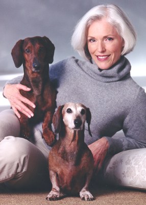 Joy Beckner bronze canine sculptor