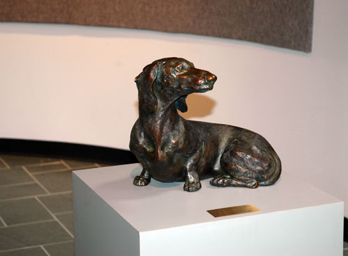 bronze dachshund sculpture by Joy Beckner